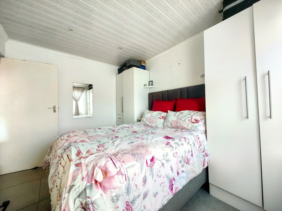 To Let 2 Bedroom Property for Rent in Bridgetown Western Cape